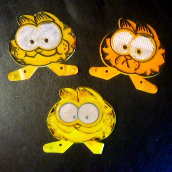 Kellogg's Other Antique 973 Garfield Bike Spoke Reflectors From